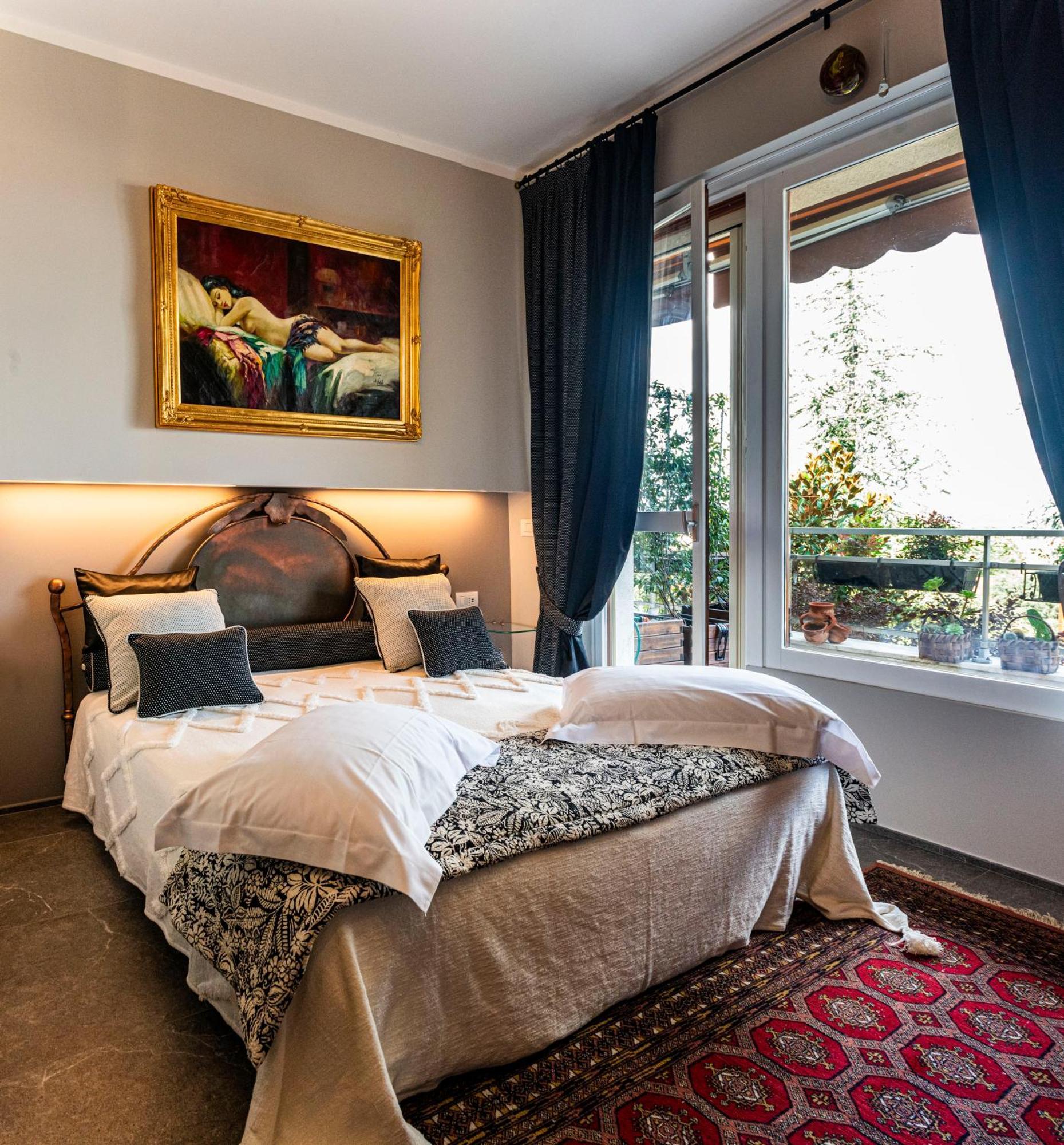 Fiordiloto B&B 4 Stars Alba  Zewnętrze zdjęcie