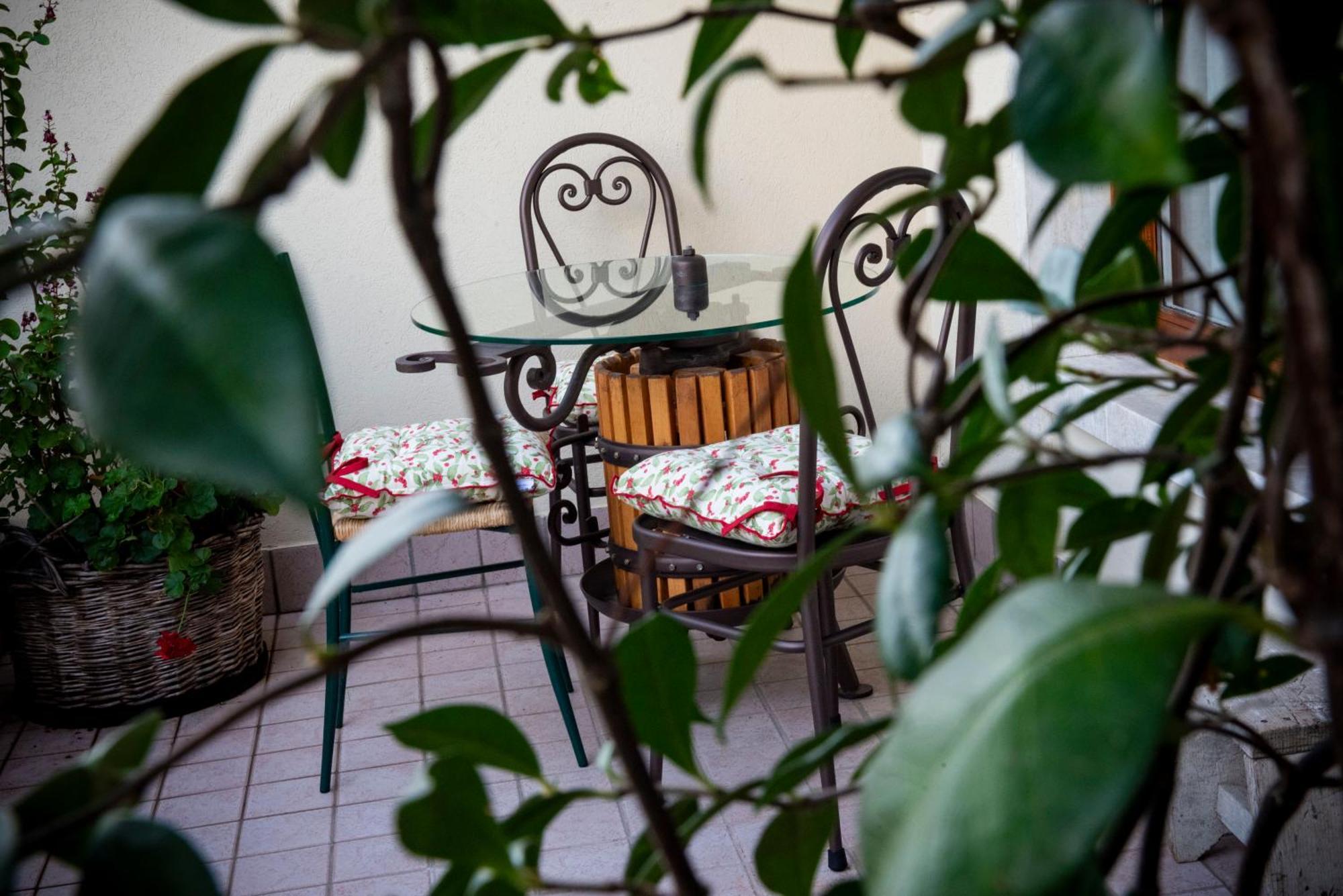 Fiordiloto B&B 4 Stars Alba  Zewnętrze zdjęcie