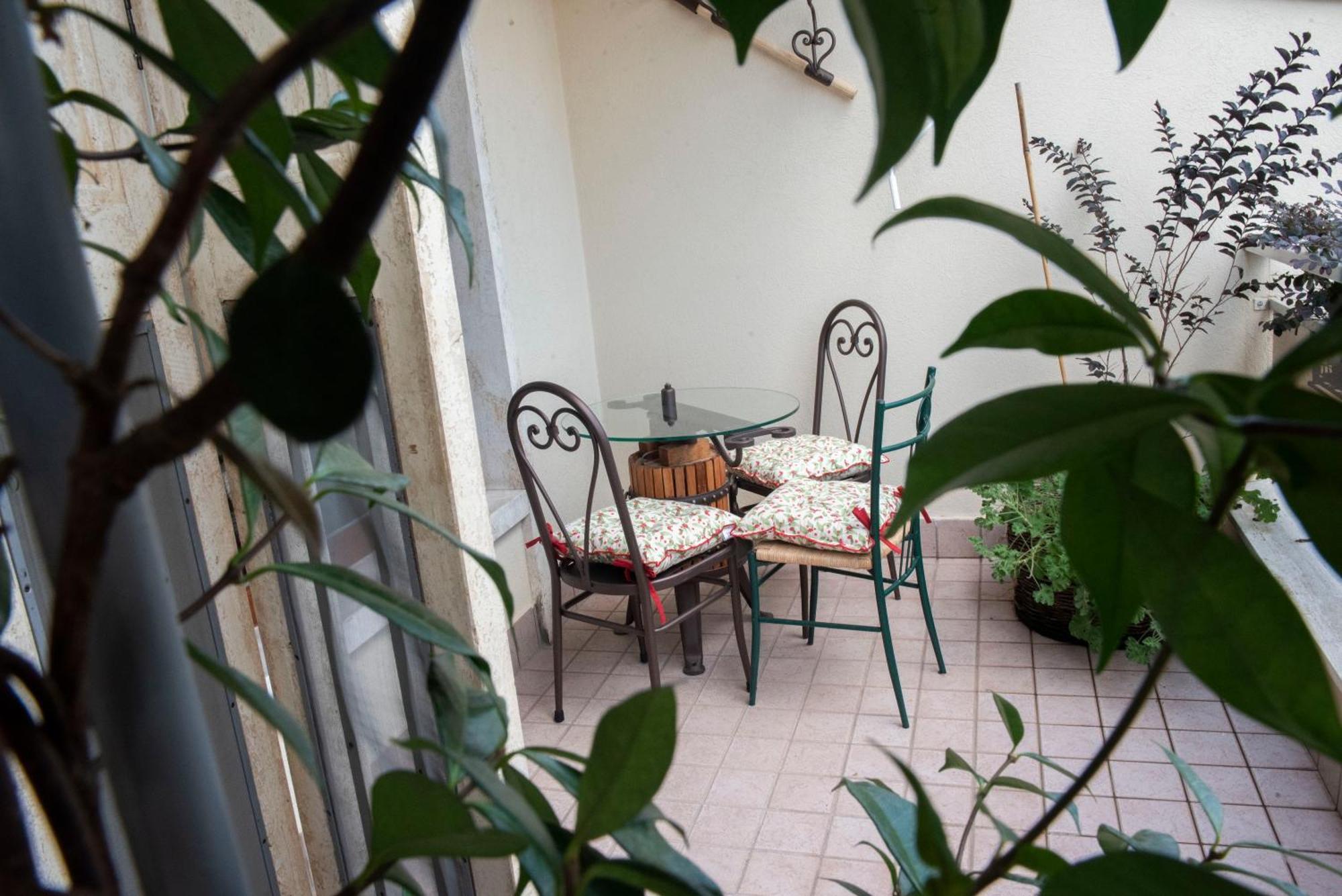 Fiordiloto B&B 4 Stars Alba  Zewnętrze zdjęcie